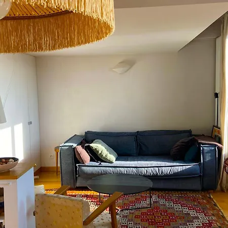 Pleasant With Terrace In Belleville * Parigi
