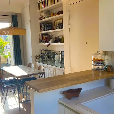 Appartamento Pleasant With Terrace In Belleville Parigi