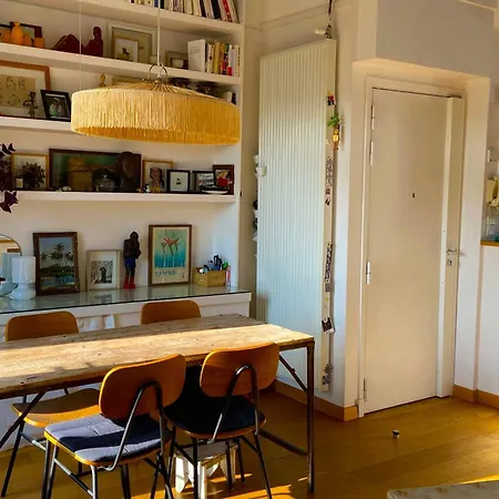 Pleasant With Terrace In Belleville Appartamento Parigi